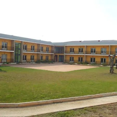 Πανσιόν Club Residencia *